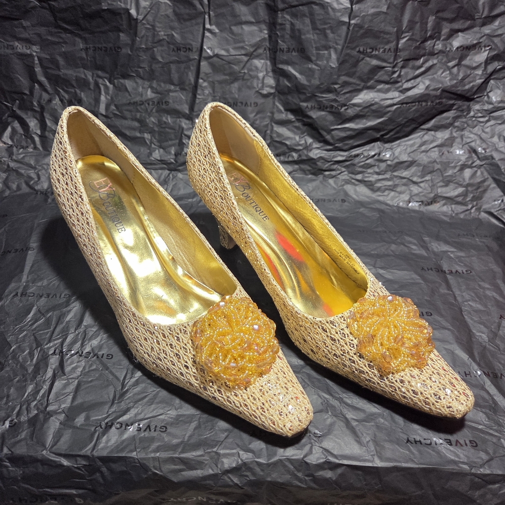 VTG EY Gold Kitten Heels